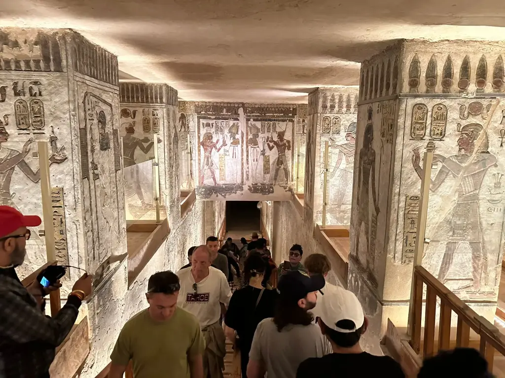 VIP Tour to Luxor From Hurghada 